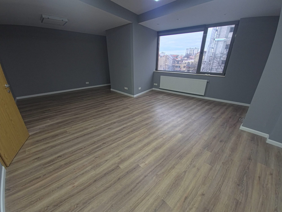 Birou de inchiriat zona Bd. Mamaia/Delfinariu