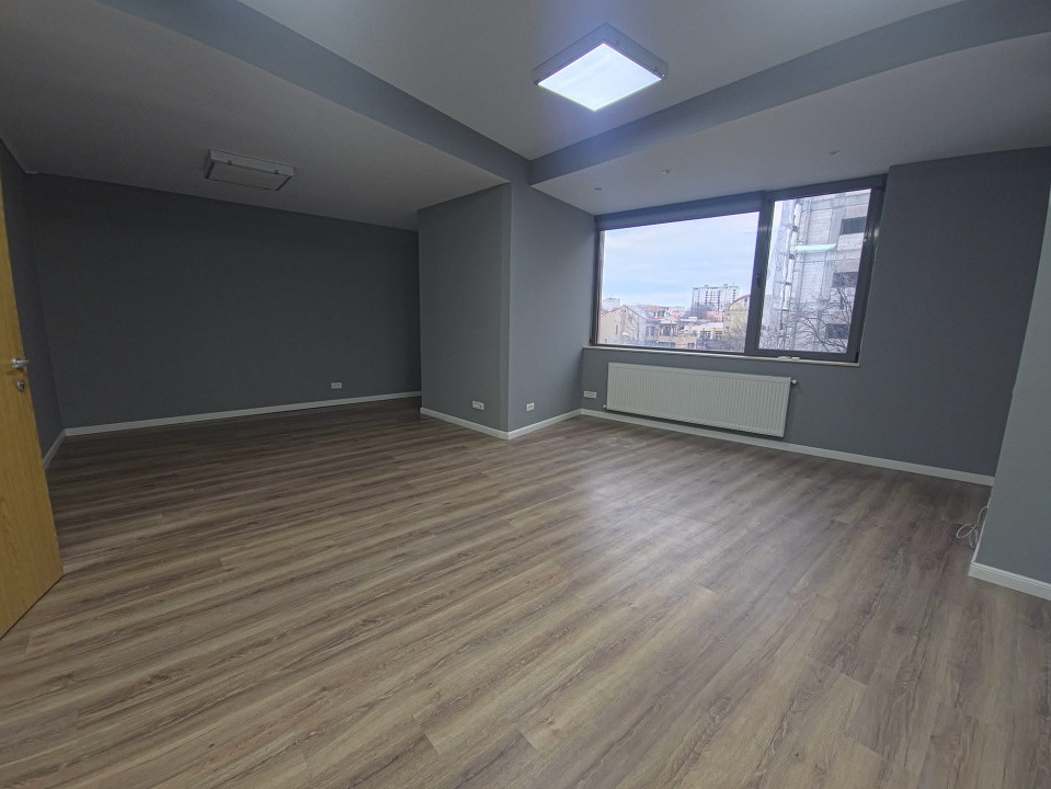 Birou de inchiriat zona Bd. Mamaia/Delfinariu