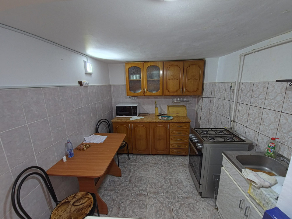 Casa la sol 4 camere zona Trocadero Dacia