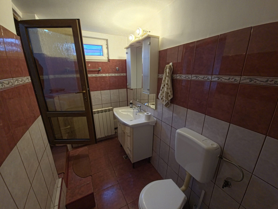 Casa la sol 4 camere zona Trocadero Dacia