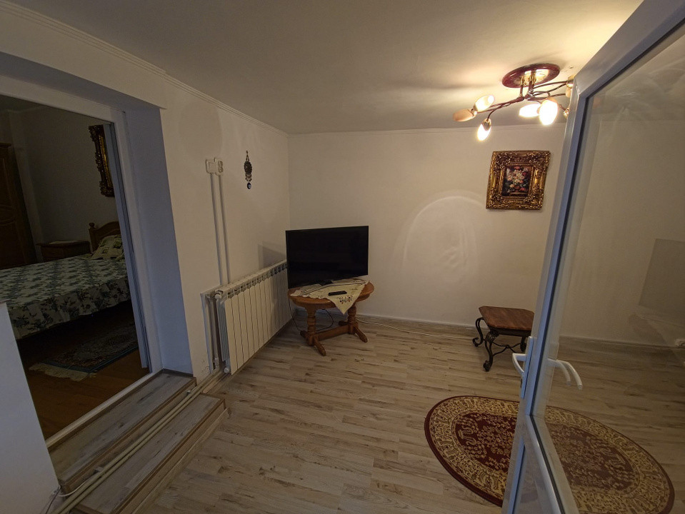 Casa la sol 4 camere zona Trocadero Dacia