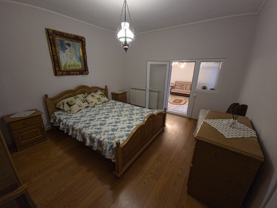 Casa la sol 4 camere zona Trocadero Dacia