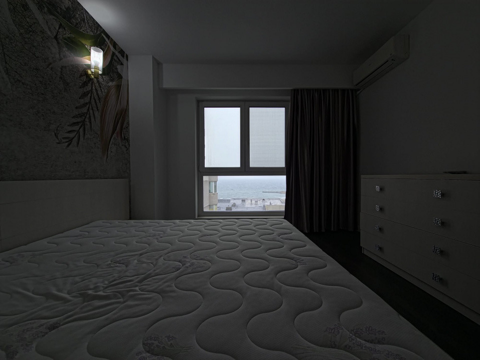 Centru Neversea apartament 3 camere decomandat vedere mare