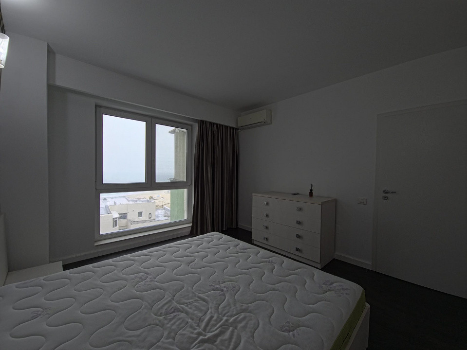 Centru Neversea apartament 3 camere decomandat vedere mare