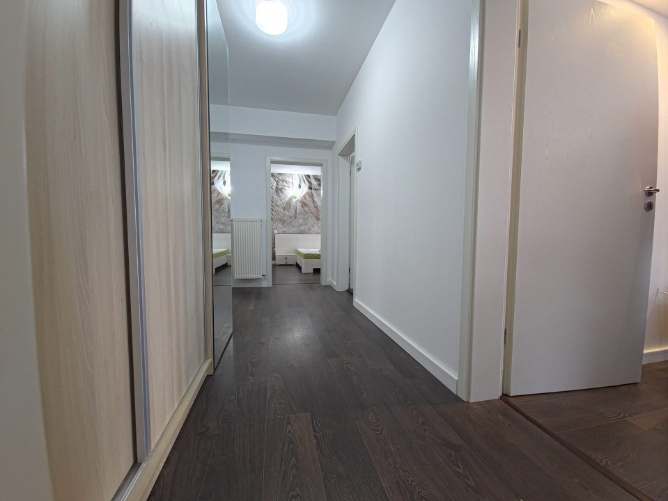 Centru Neversea apartament 3 camere decomandat vedere mare