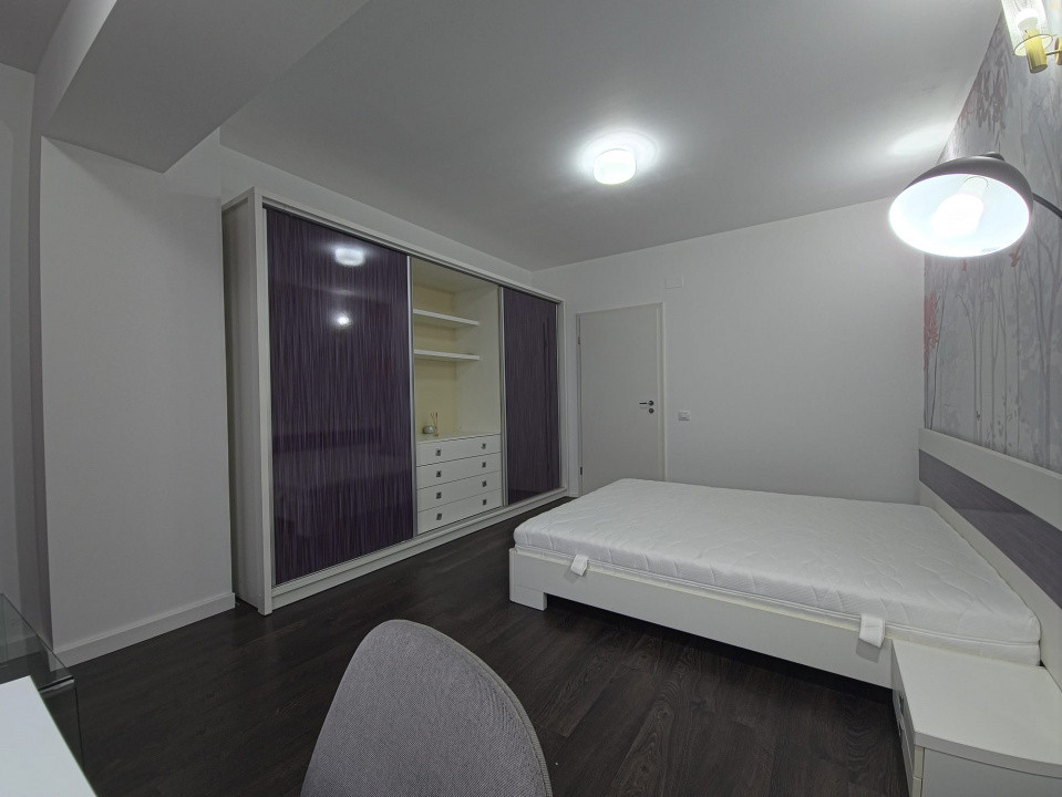 Centru Neversea apartament 3 camere decomandat vedere mare