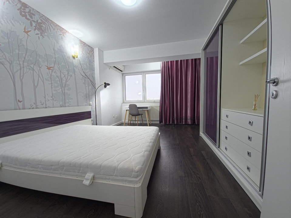 Centru Neversea apartament 3 camere decomandat vedere mare