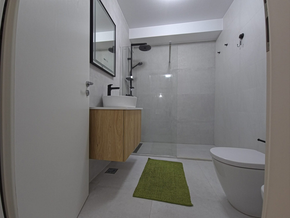 Centru Neversea apartament 3 camere decomandat vedere mare