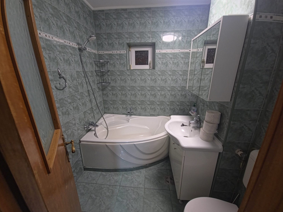 Faleza Nord apartament 3 camere decomandat