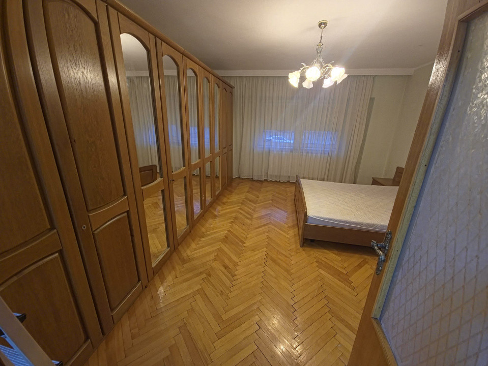 Faleza Nord apartament 3 camere decomandat