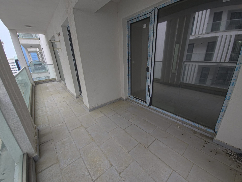 Faleza Nord apartament 3 camere decomandat