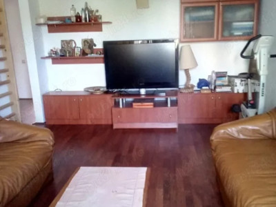 Vând apartament 4 camere decomandate, Faleza Nord   Constanța, Strada Unirii