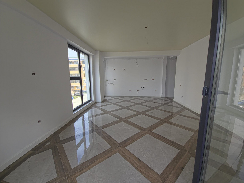 Tomis Plus bloc nou lift incalzire pardoseala