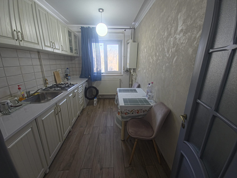 CET apartament 2 camere decomandat centrala lift