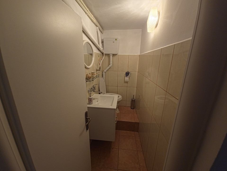 Spațiu birouri ultracentral  mobilat sau gol  60 mp