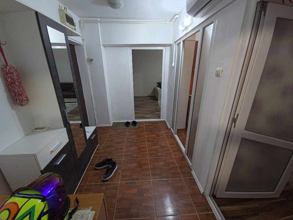 Dacia Biserica Albă  2 camere decomandat  termen lung