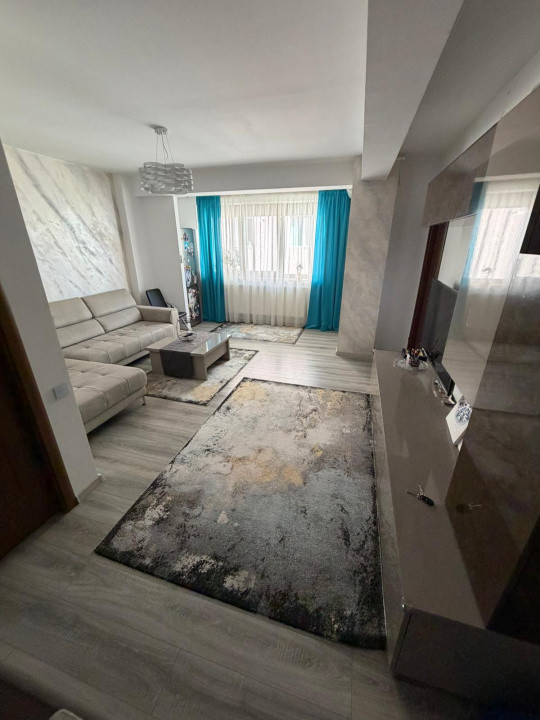 Compozitorilor apartament 3 camere decomandat termen lung
