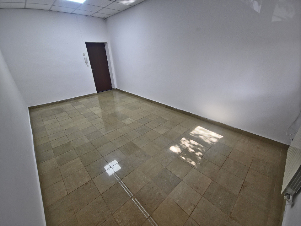 Spațiu ideal activități diverse – 22 mp Faleza Nord Birou