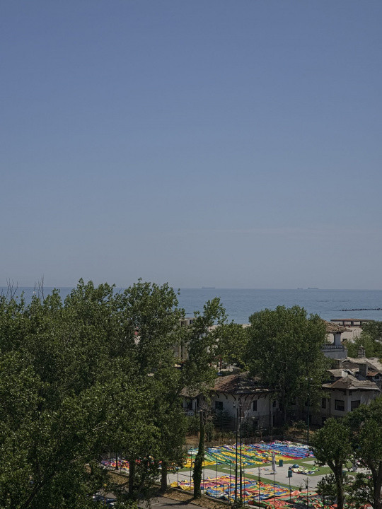 Mamaia apartament 3 camere 101 mp vedere mare