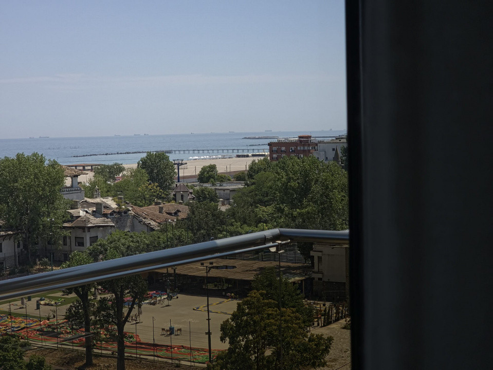 Mamaia apartament 3 camere 101 mp vedere mare
