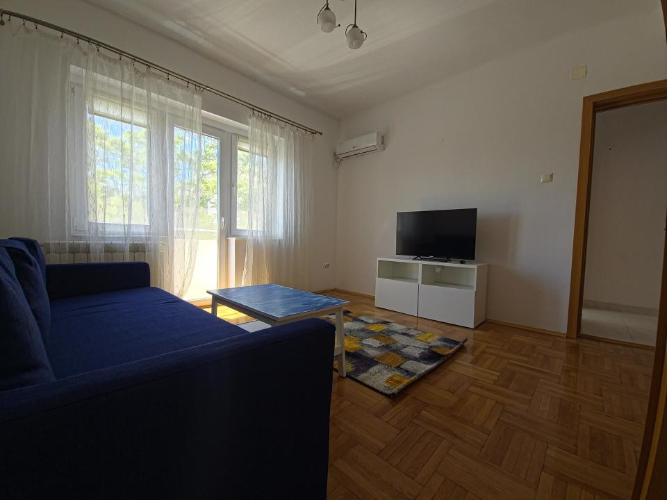 Chirie Termen Lung  3 Camere  Centrul Vechi  