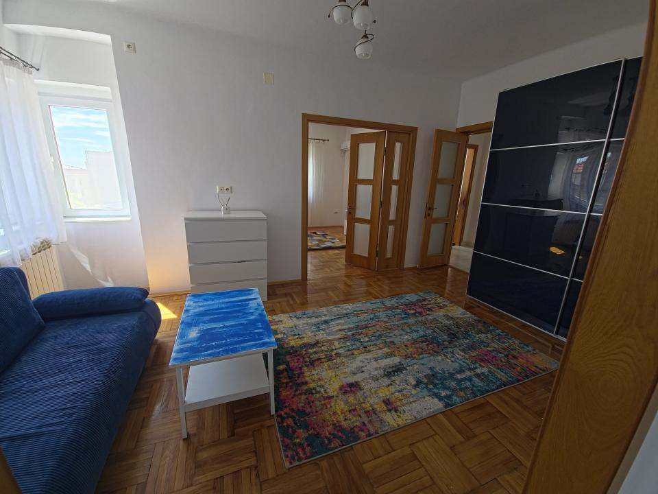 Chirie Termen Lung  3 Camere  Centrul Vechi  
