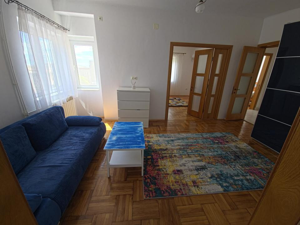 Chirie Termen Lung  3 Camere  Centrul Vechi  