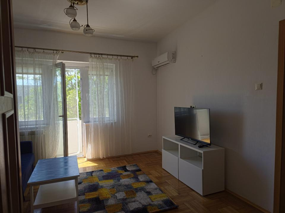 Chirie Termen Lung  3 Camere  Centrul Vechi  
