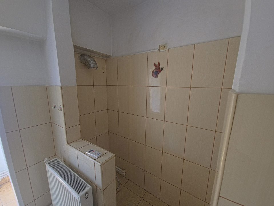 Tomis II apartament 2 camere decomandat gol centrala gaze