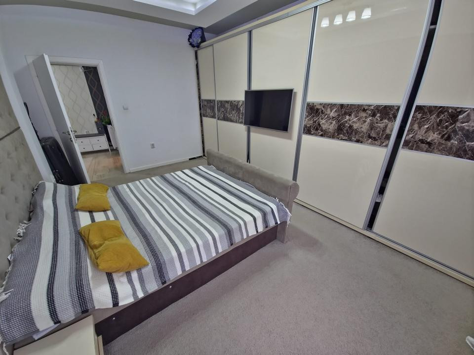 Centru apartament 3 camere decomandat la 200 m de plaja Modern