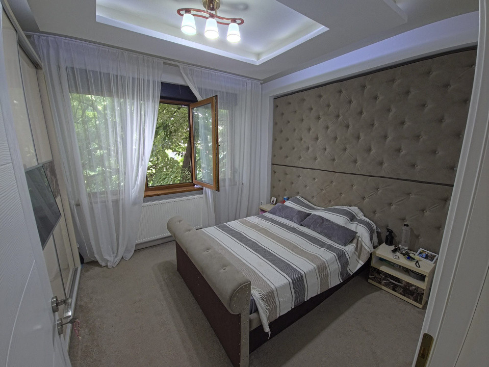 Centru apartament 3 camere decomandat la 200 m de plaja Modern