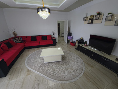 Centru apartament 3 camere decomandat la 200 m de plaja Modern
