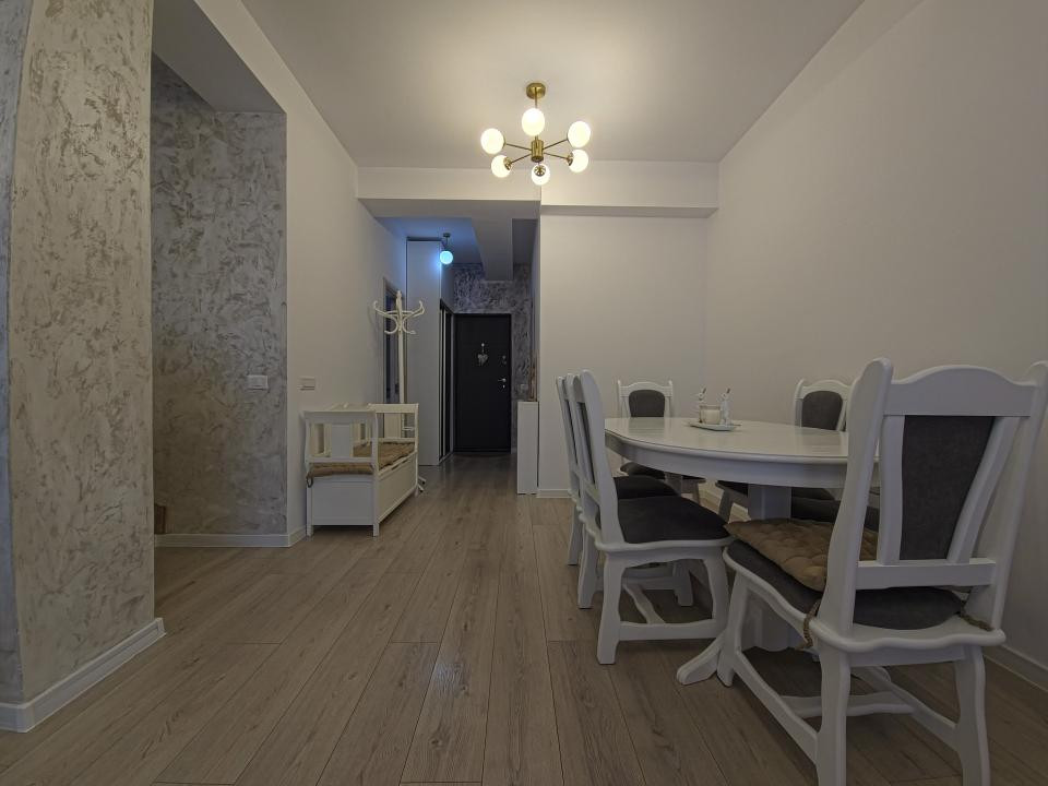 Palazu Mare Duplex Premium 4 Camere  Mobilat și Utilat  Curte 2 Parcări