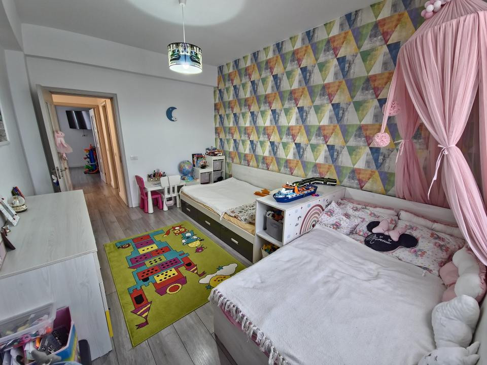 Palazu Mare Duplex Premium 4 Camere  Mobilat și Utilat  Curte 2 Parcări