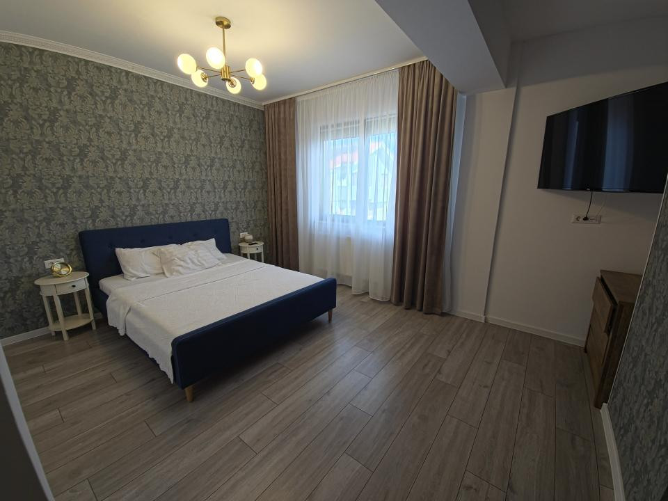 Palazu Mare Duplex Premium 4 Camere  Mobilat și Utilat  Curte 2 Parcări