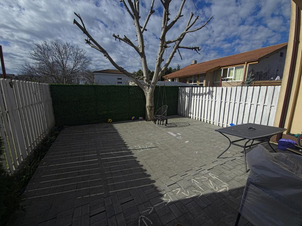 Palazu Mare Duplex Premium 4 Camere  Mobilat și Utilat  Curte 2 Parcări