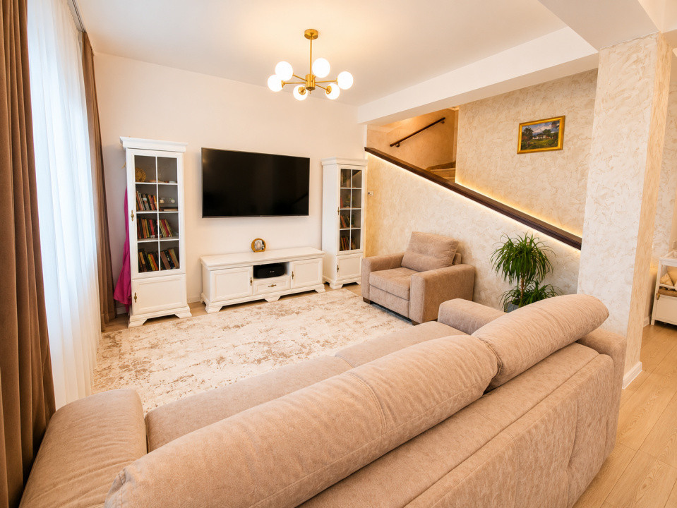 Palazu Mare Duplex Premium 4 Camere  Mobilat și Utilat  Curte 2 Parcări