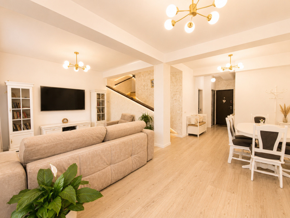 Palazu Mare Duplex Premium 4 Camere  Mobilat și Utilat  Curte 2 Parcări