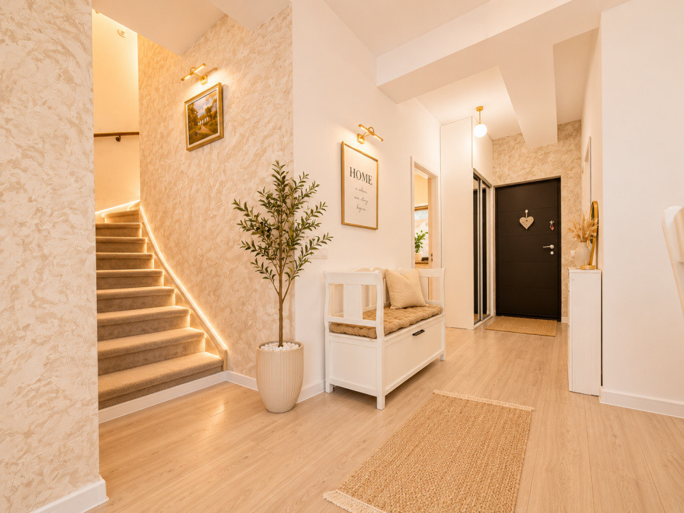 Palazu Mare Duplex Premium 4 Camere  Mobilat și Utilat  Curte 2 Parcări