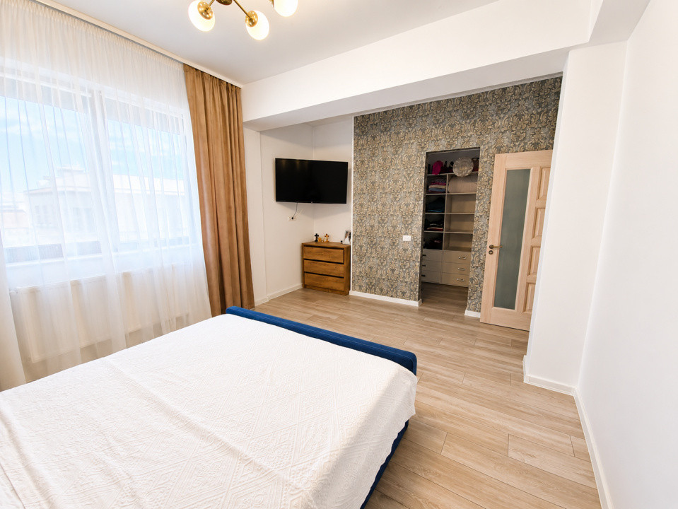 Palazu Mare Duplex Premium 4 Camere  Mobilat și Utilat  Curte 2 Parcări