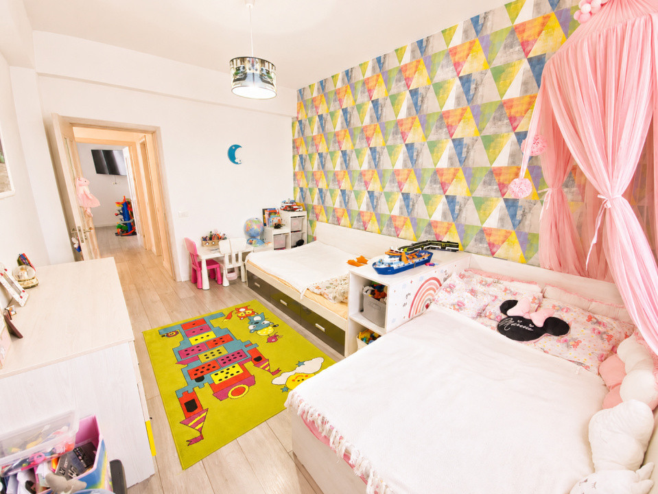 Palazu Mare Duplex Premium 4 Camere  Mobilat și Utilat  Curte 2 Parcări