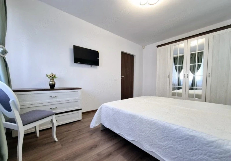 Mamaia apartament 2 camere renovat loc parcare