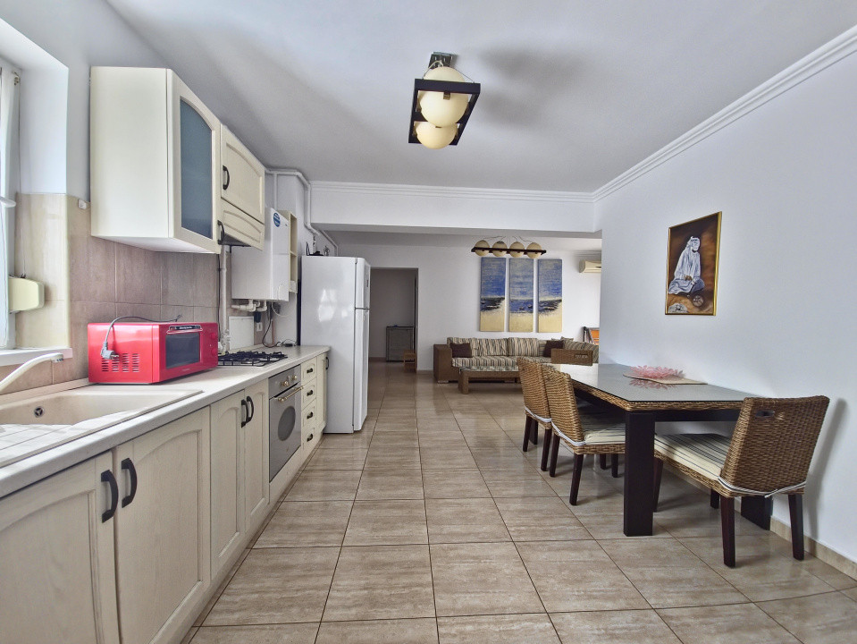 Mamaia zona Butoaie apartament 4 camere parter inalt mobilat utilat parcare