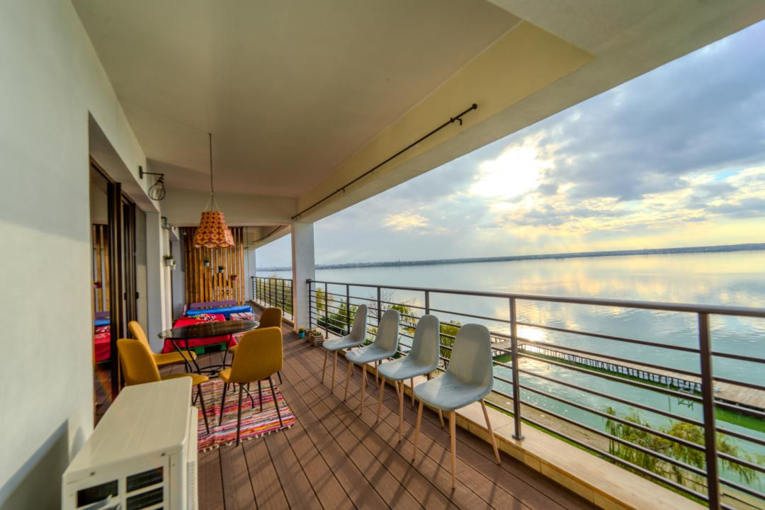 Mamaia Butoaie 3 camere 157,10 mp 2 parcări subterane și vedere frontală la lac