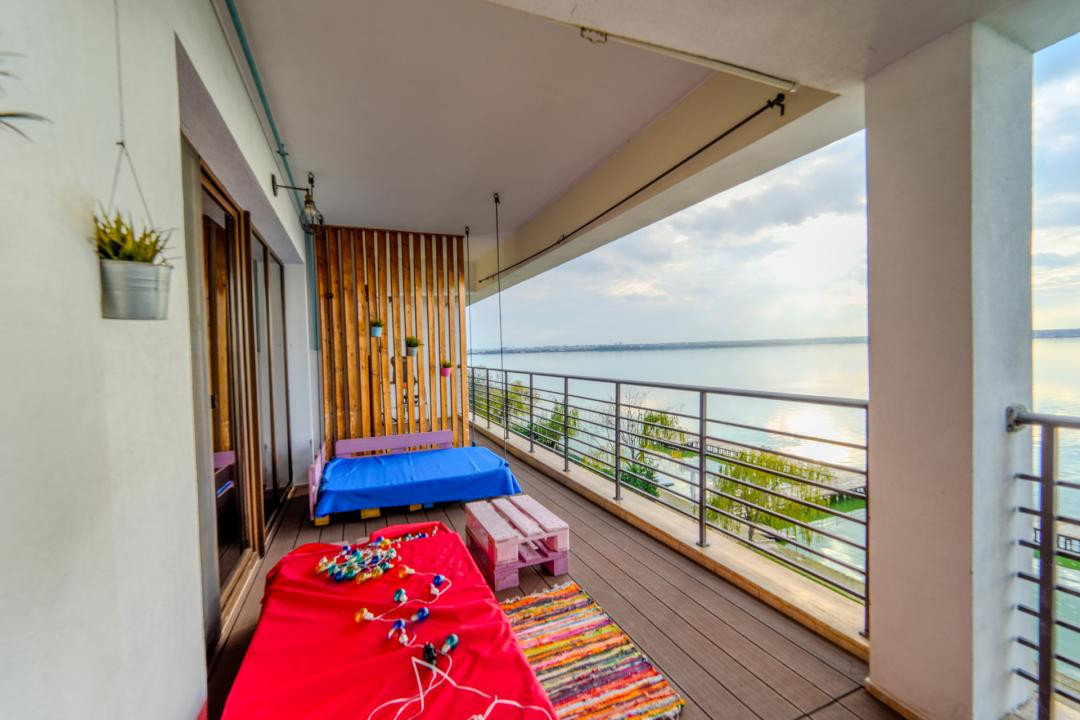 Mamaia Butoaie 3 camere 157,10 mp 2 parcări subterane și vedere frontală la lac