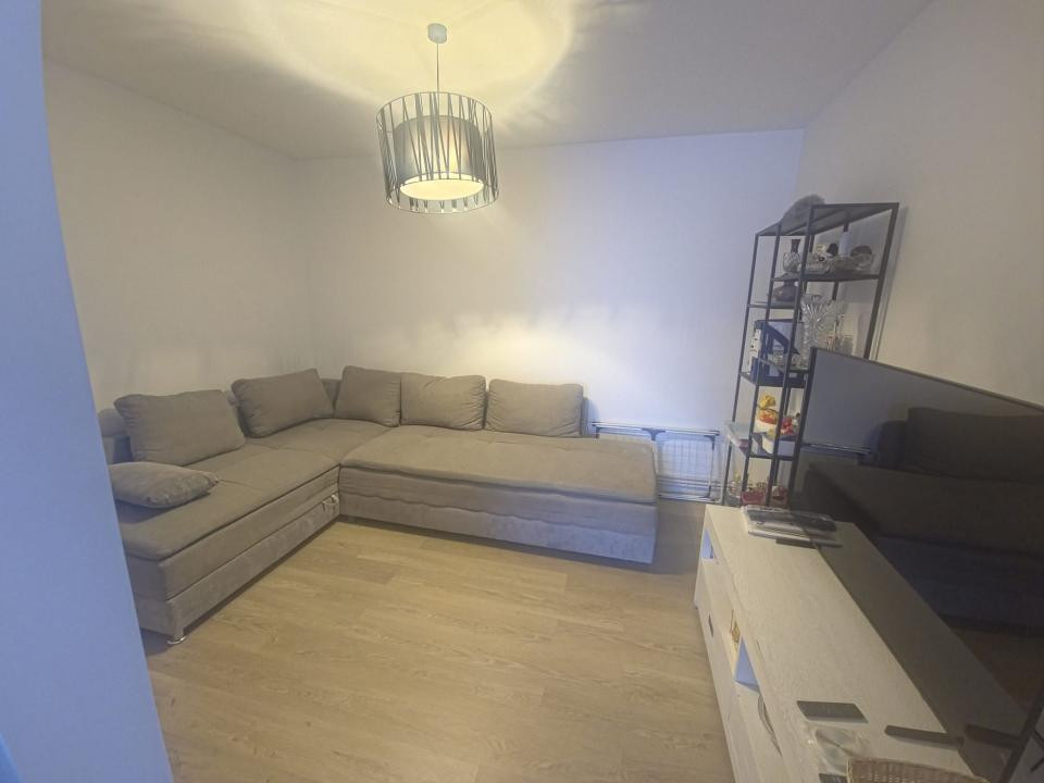 Trocadero casa P+M 3 camere termen lung