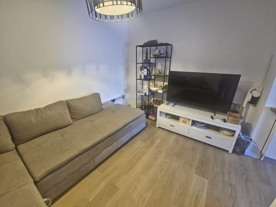 Trocadero casa P+M 3 camere termen lung