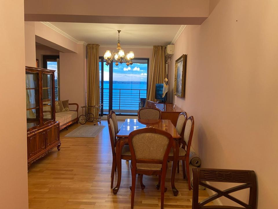 Mamaia Butoaie apartament 3 camere vedere lac termen lung