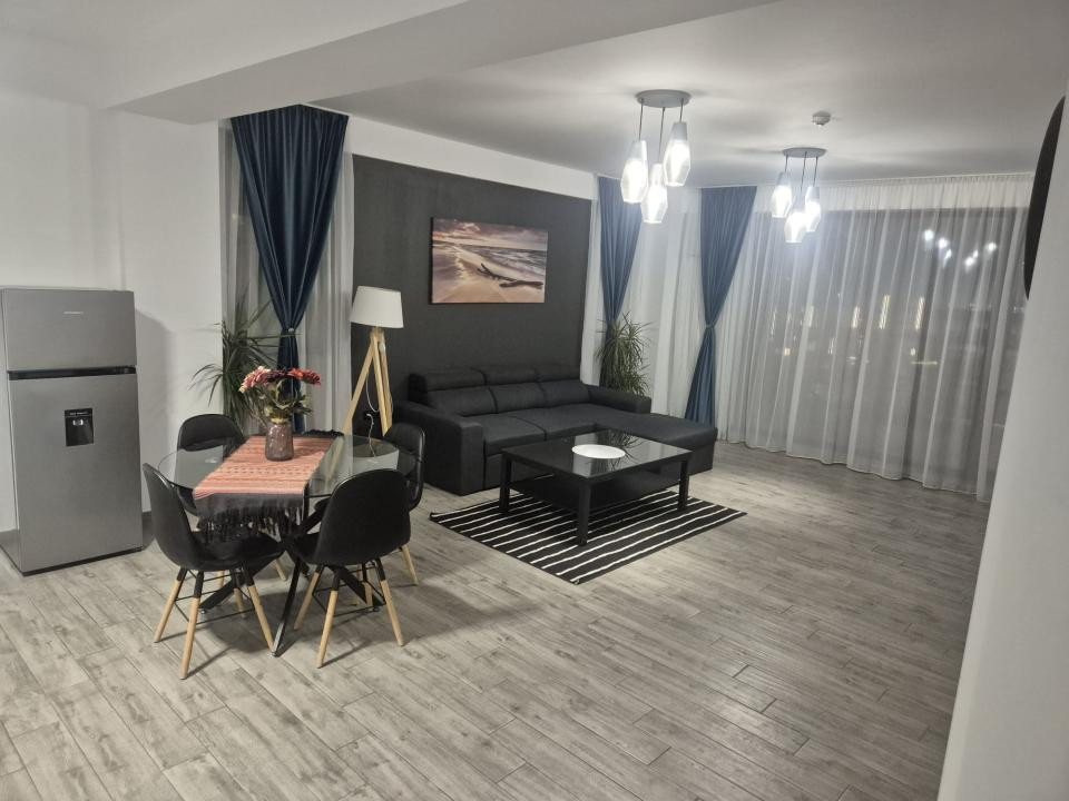Mamaia aprtament 2 camere bloc nou termen an universitar