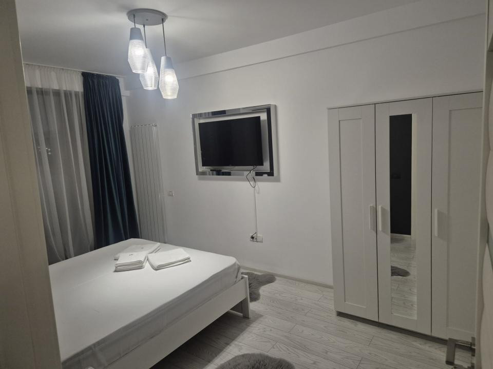 Mamaia aprtament 2 camere bloc nou termen an universitar